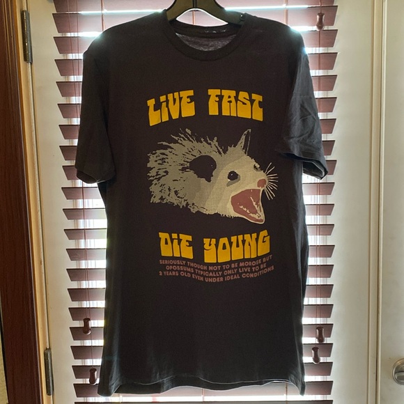 Live Fast Die Young Opossum Tee - Picture 2 of 6